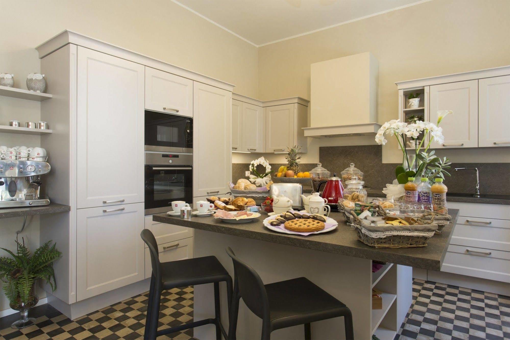 B&B Villa Anna Лукка Екстер'єр фото