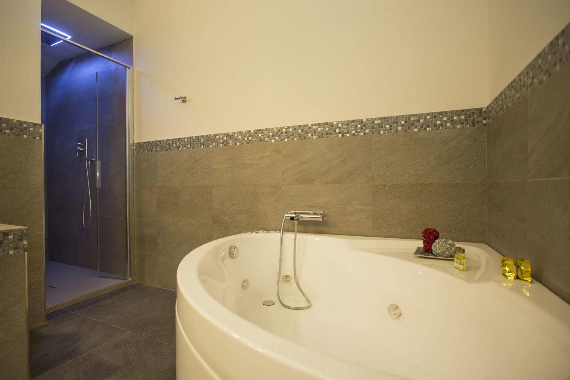 B&B Villa Anna Лукка Екстер'єр фото